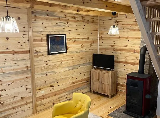 Milev شقة موكرا غورا