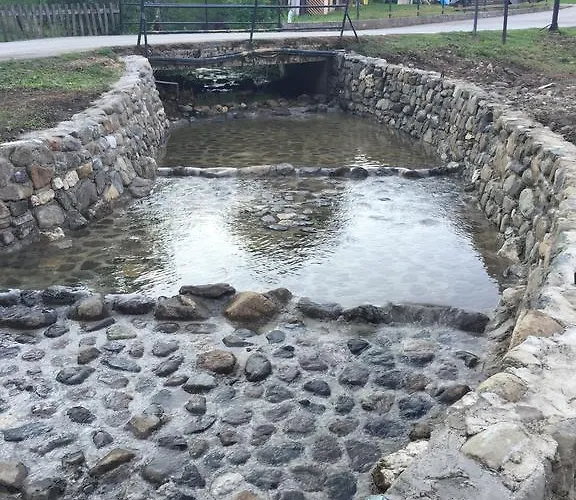 Milev شقة موكرا غورا