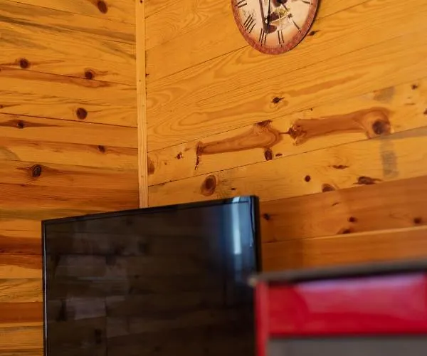 Milev شقة موكرا غورا